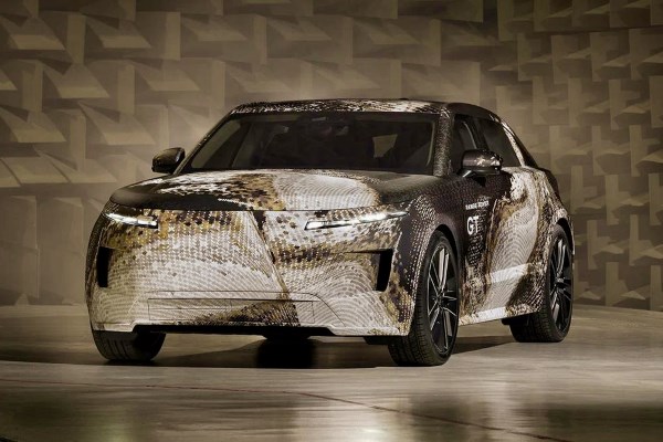 Раскрыты первые детали салона нового Range Rover GT