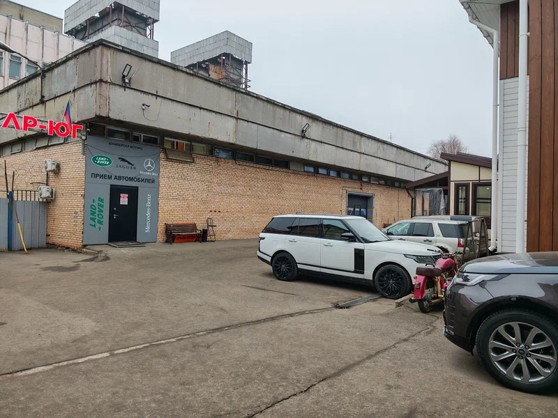 Въезд в техцентр LR Юг на Варшавском шоссе