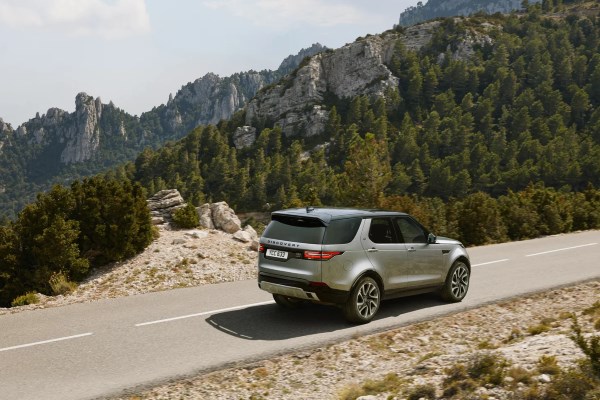 vnedorozhnik-land-rover-po-tsene-novogo-kitajtsa (1).jpg