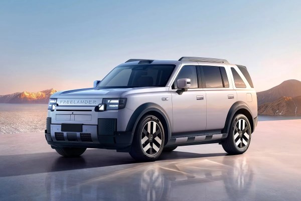 freelander-8-ot-chery-i-land-rover-ustanovil-rekord-ginnessa.jpg